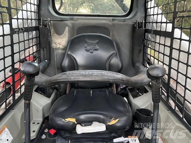 Bobcat T 590 滑移轉向裝載機