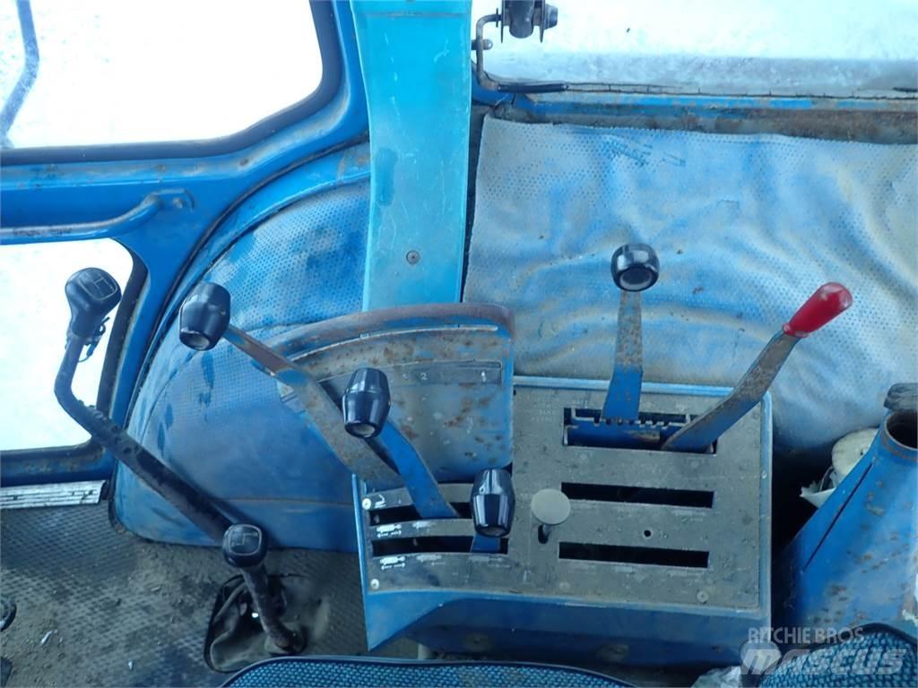 Ford 8210 曳引機