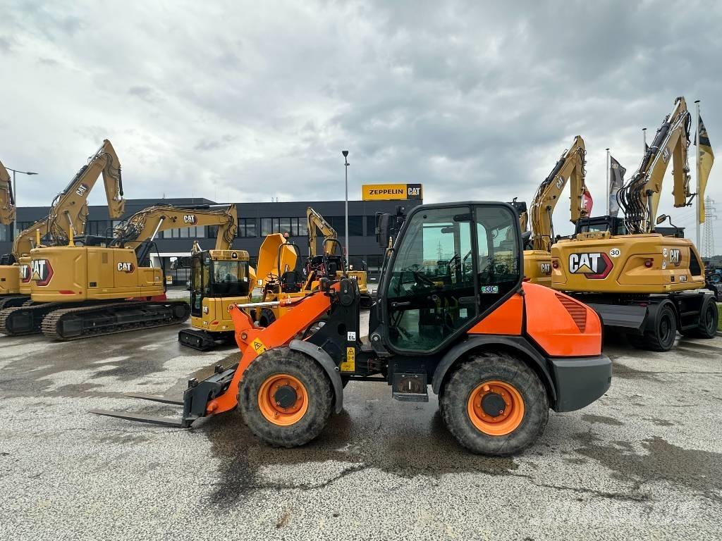 Komatsu WA 70 輪胎式裝載機