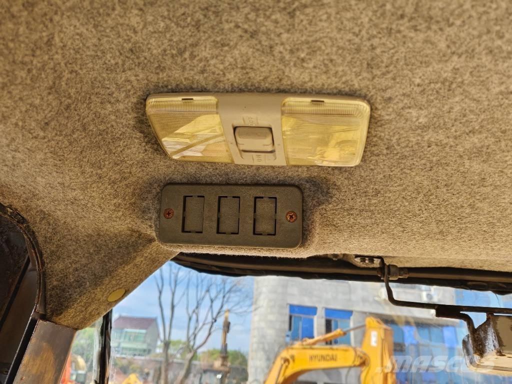 Komatsu WA 500-3 輪胎式裝載機