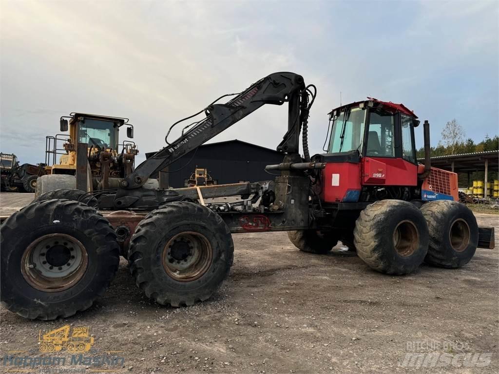 Valmet 890.2 集運機