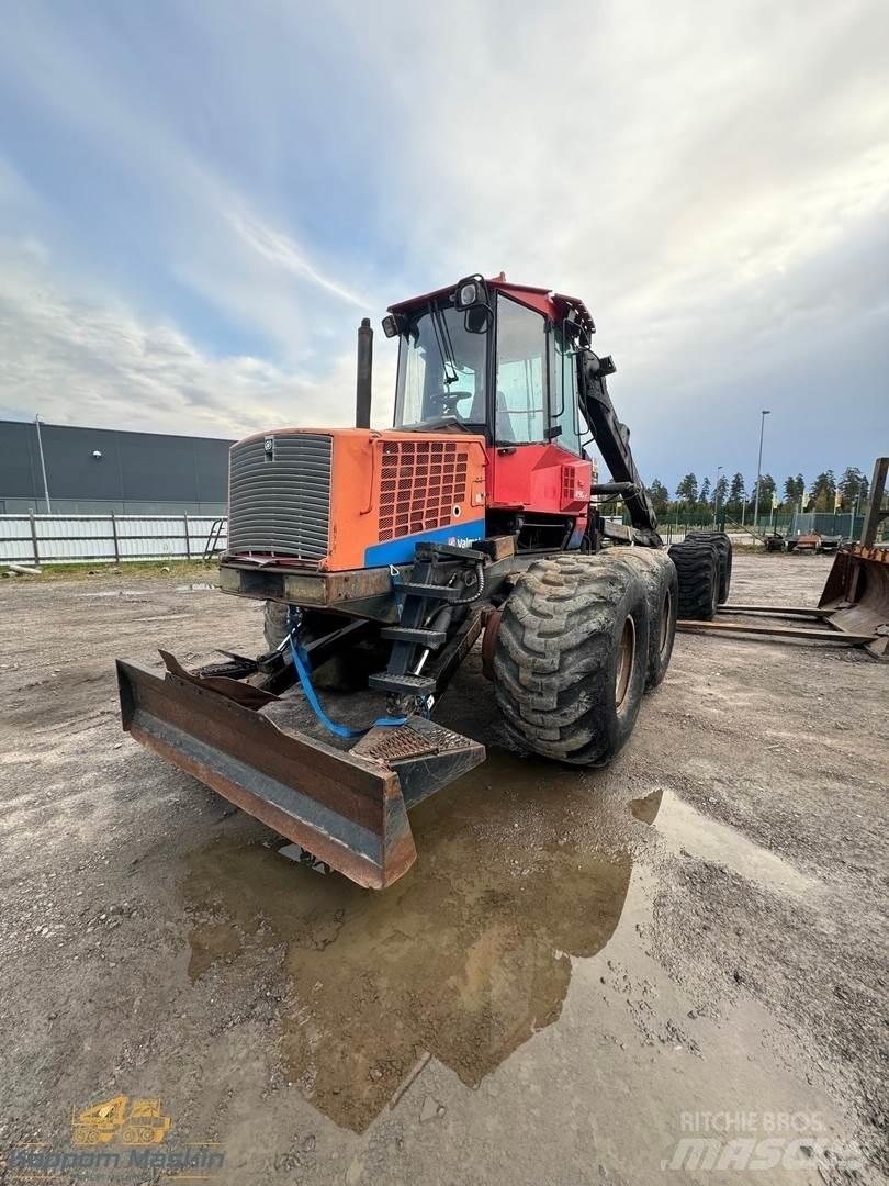 Valmet 890.2 集運機