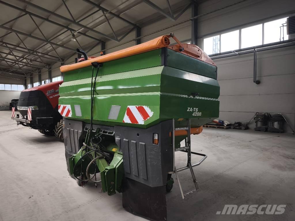 Amazone ZA-TS 4200 礦物撒布機