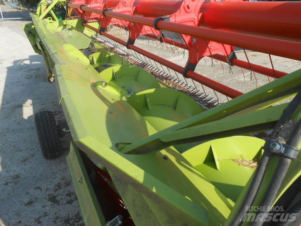 CLAAS Tucano 440 聯合收穫機