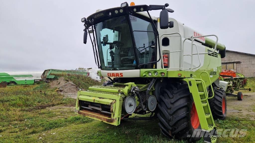 CLAAS Lexion 670 聯合收穫機