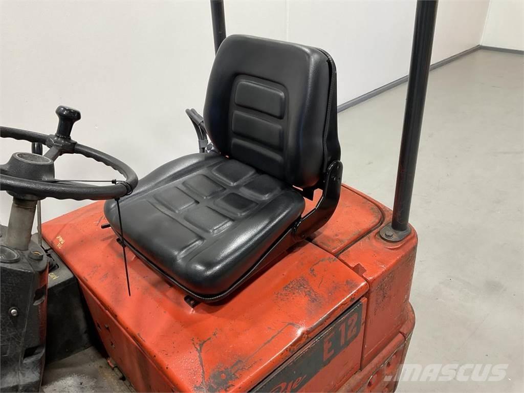 Linde E12 電動堆高機