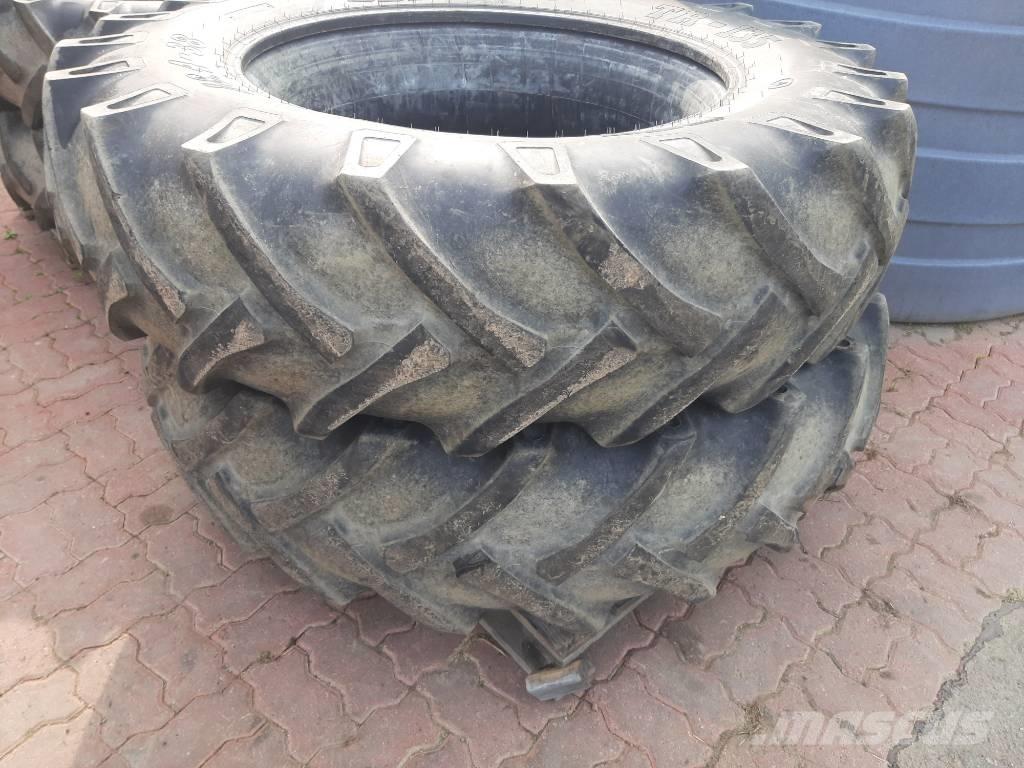 BKT 18.4-38 2 kpl 輪胎、車輪和輪圈