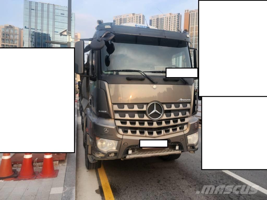 Mercedes-Benz 3951K 側卸礦車
