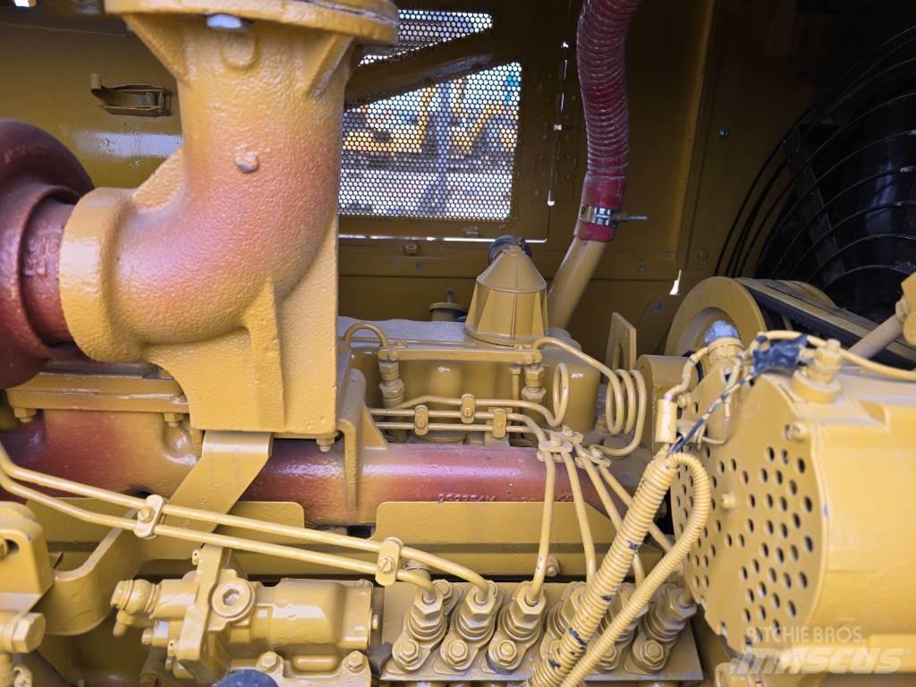 CAT D7G 履帶推土機