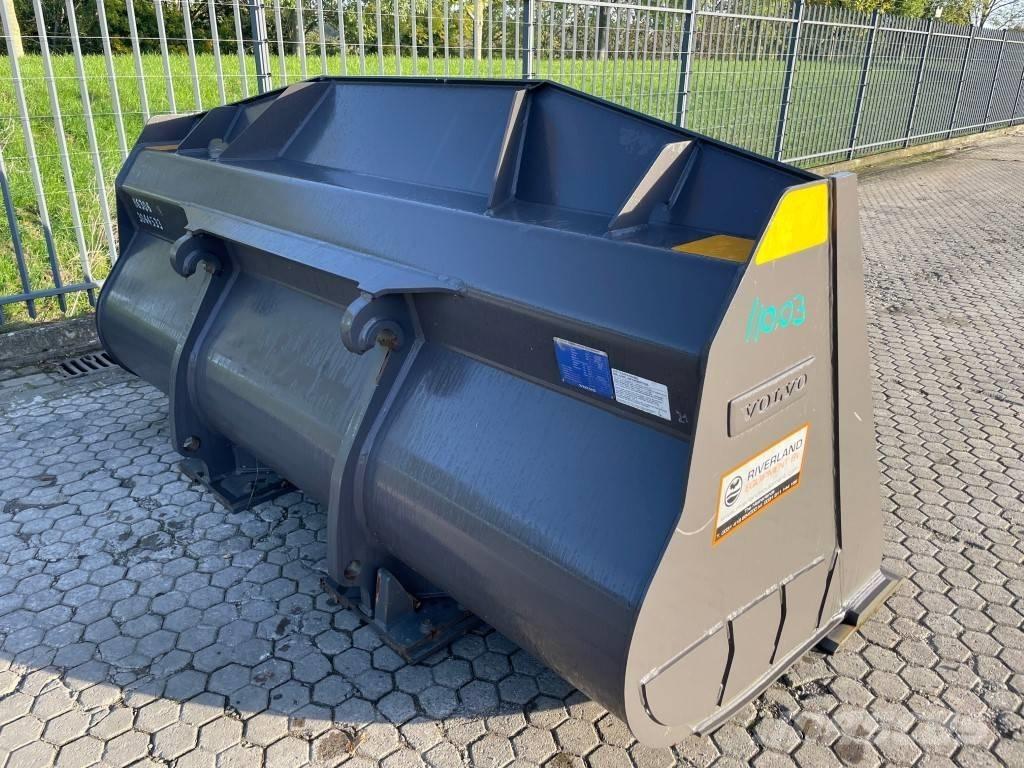 Volvo L 120 H Bucket 鏟斗
