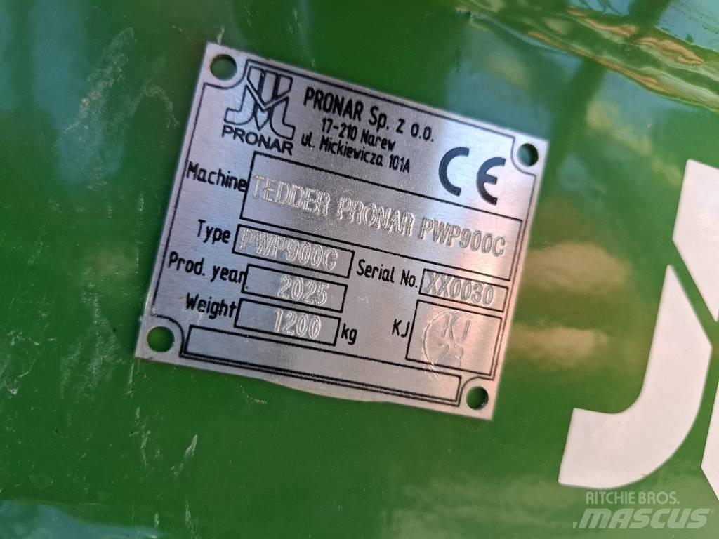 Pronar PWP 900 耙與翻草機