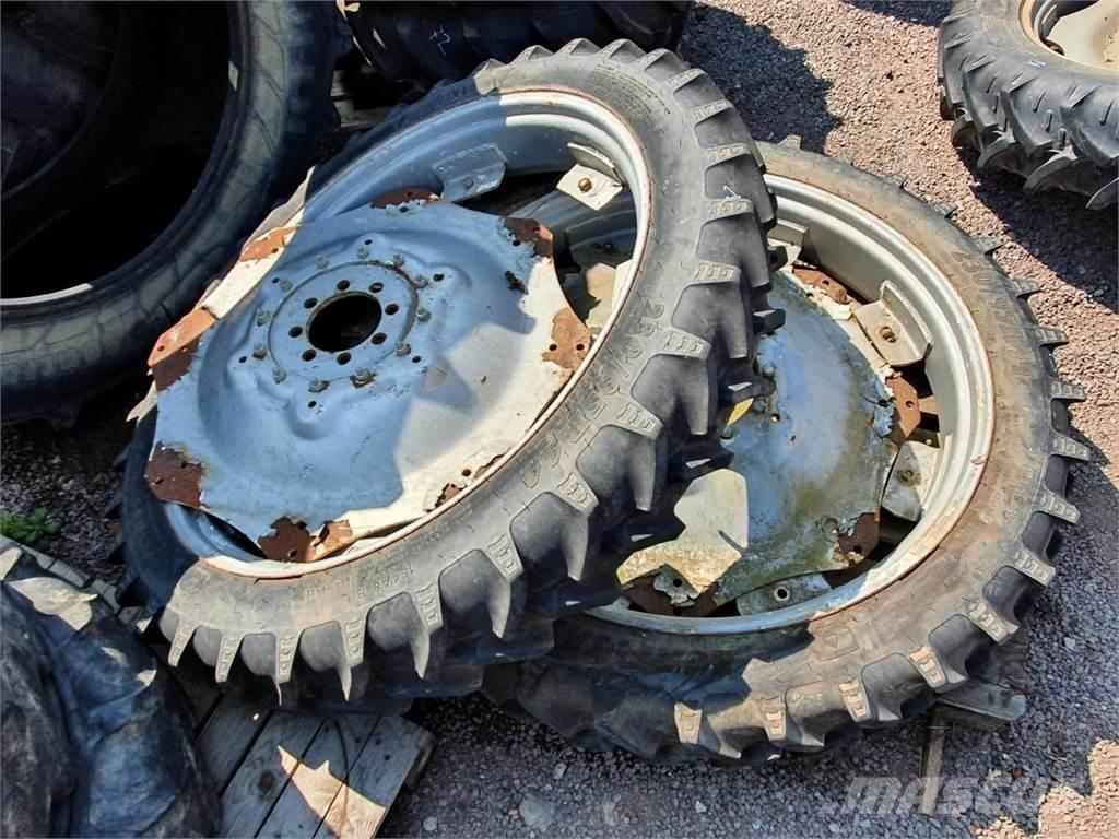 BKT 230/95R44 x2 輪胎、車輪和輪圈