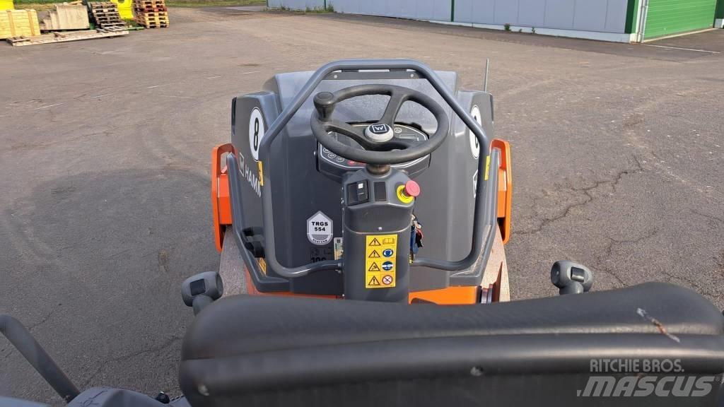 Hamm HD 13i VV 雙輪滾壓機