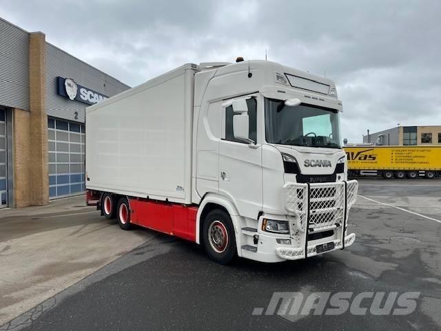 Scania S 650 貨箱式卡車