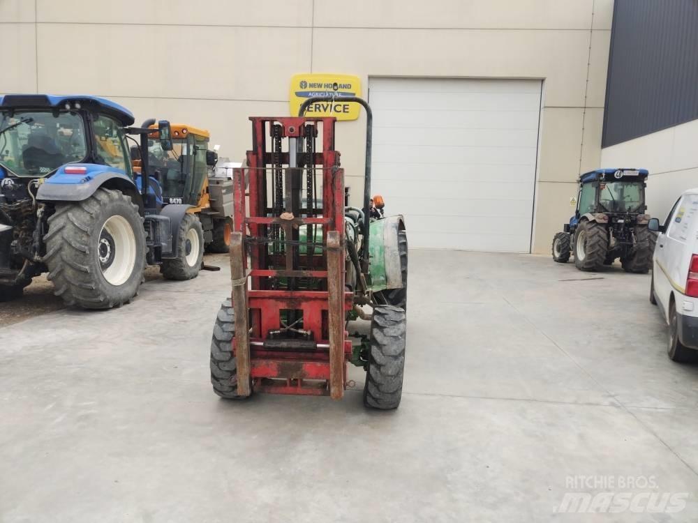 John Deere 2450 曳引機