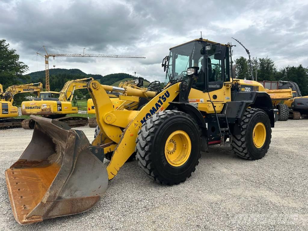 Komatsu WA 320-7 輪胎式裝載機