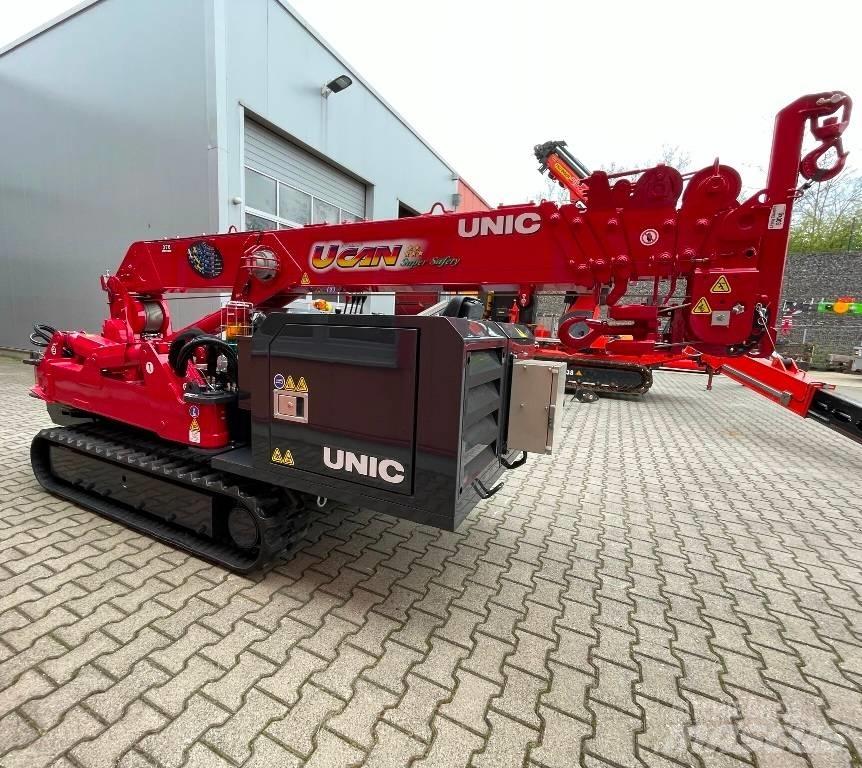Unic URW-376 履帶式起重機