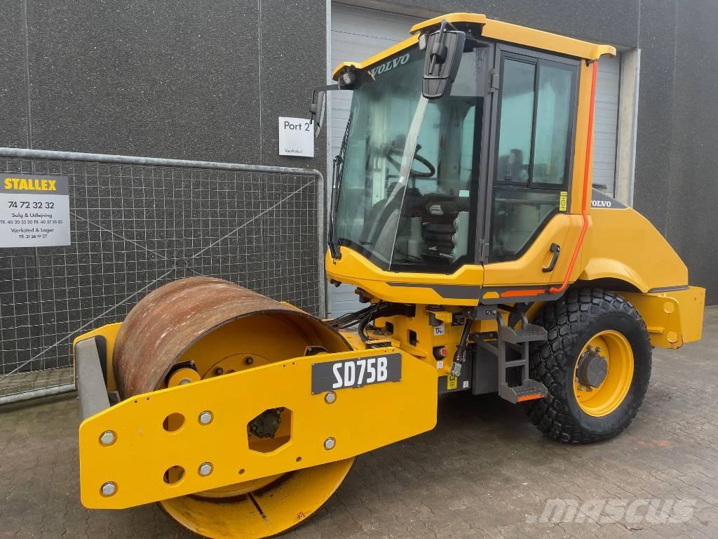 Volvo SD75B 單輪滾壓機