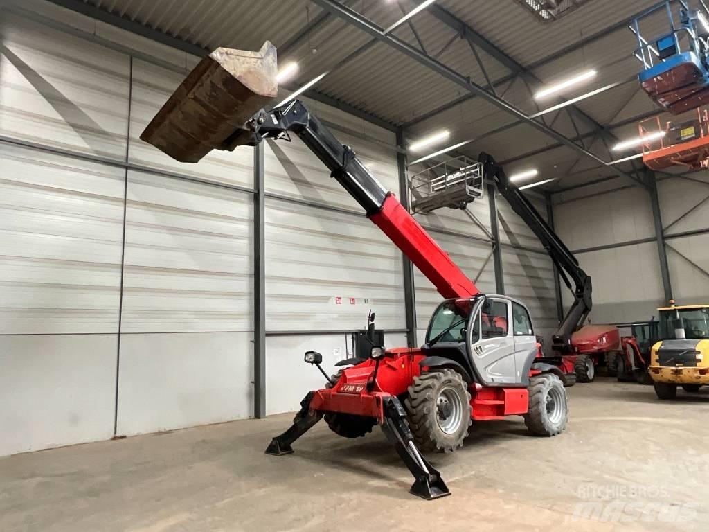 Manitou MT 1440 伸縮臂操作車