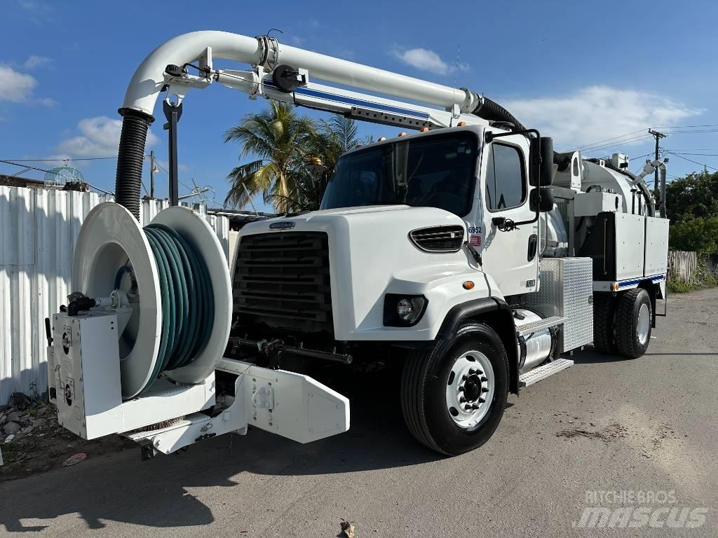 Freightliner 108 SD 組合/真空油槽車