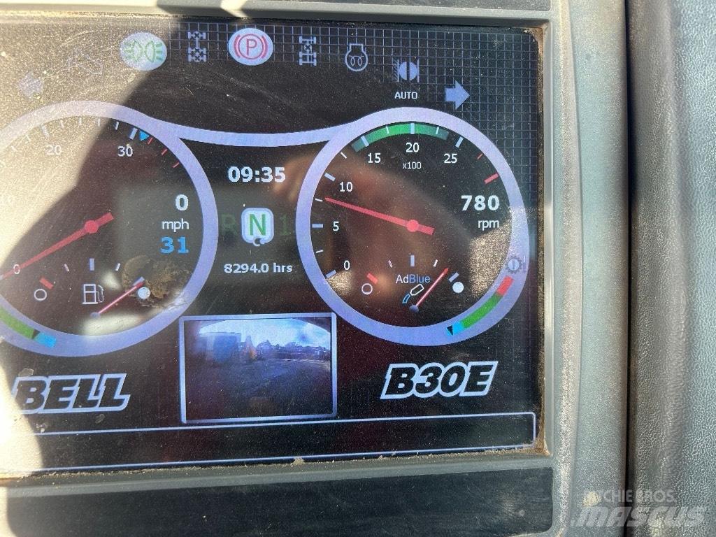 Bell B30E 鉸接式起吊車