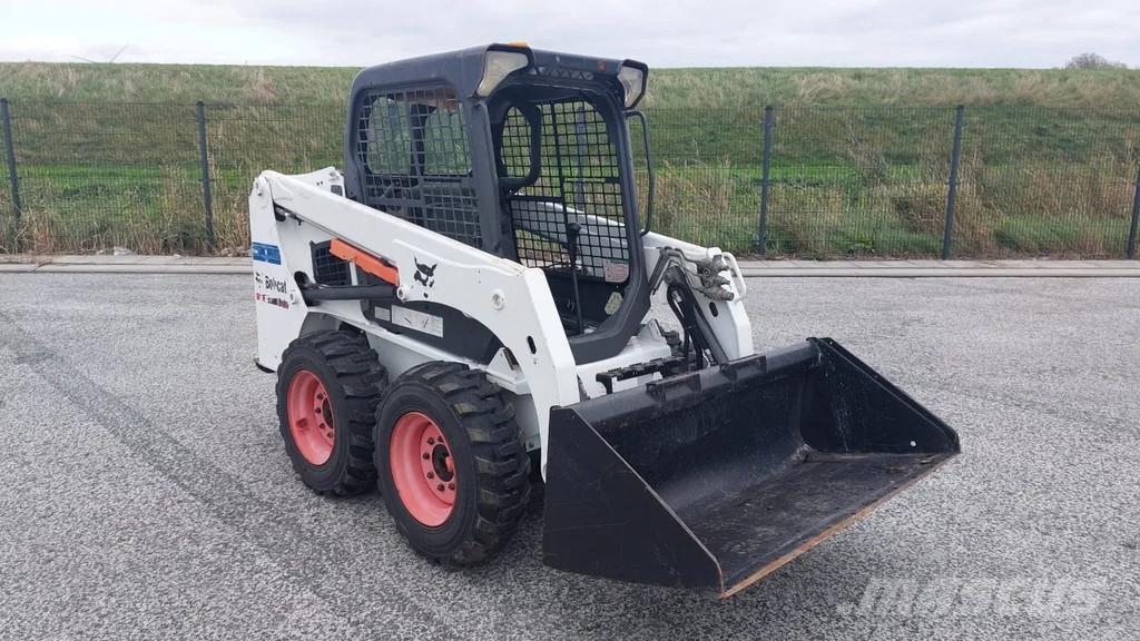 Bobcat S450 輪胎式裝載機
