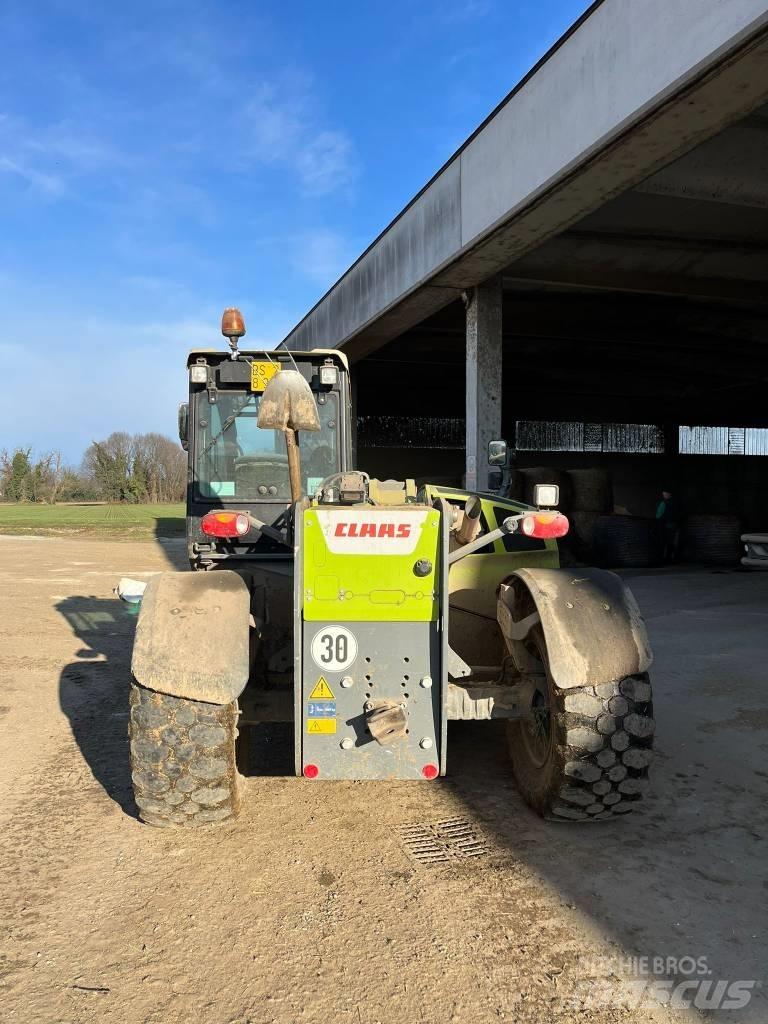 CLAAS Scorpion 1033 農業用伸縮臂裝載機