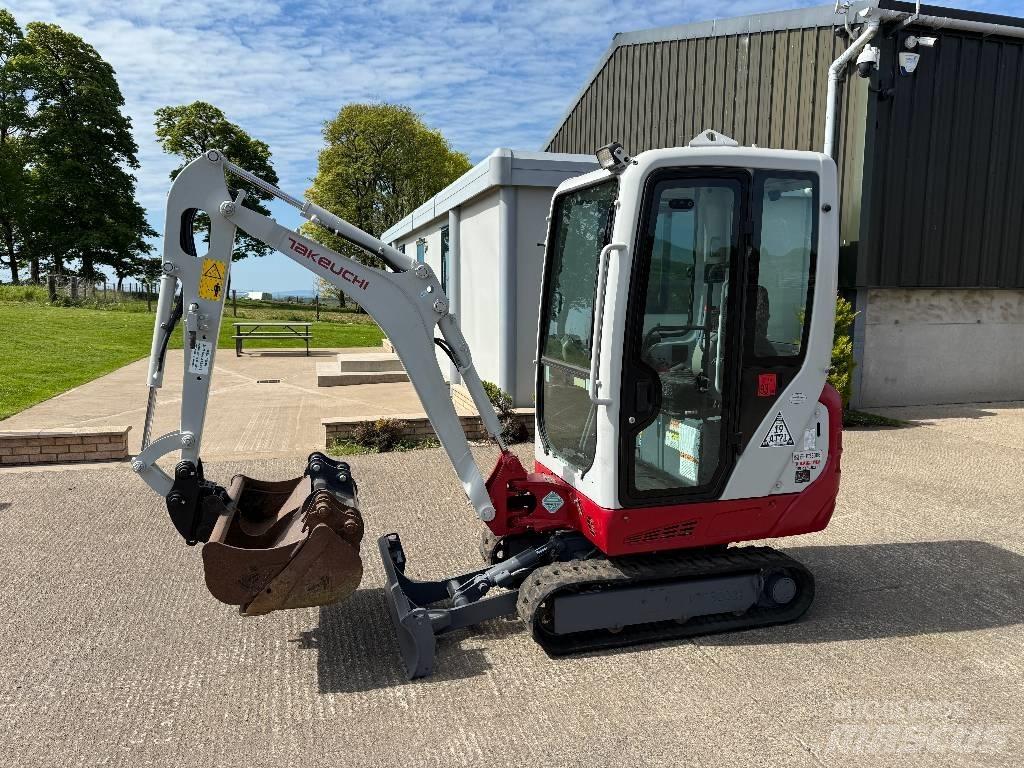 Takeuchi TB 216 小型挖土機/掘鑿機<7t(小型挖掘機)