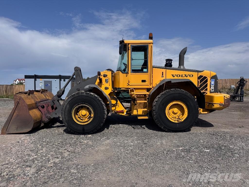 Volvo L 120 E 輪胎式裝載機