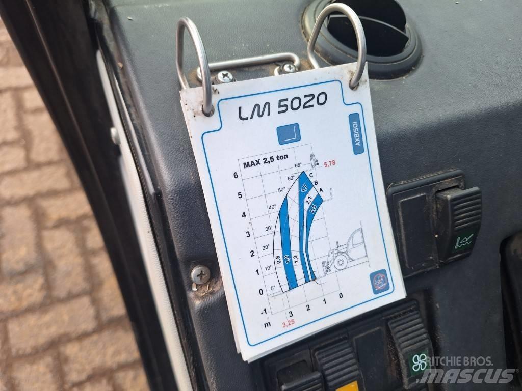 New Holland LM 5020 伸縮臂操作車