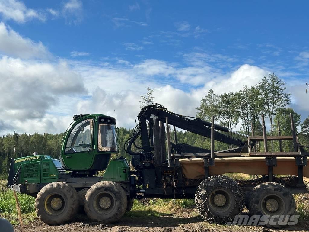 John Deere 1210 E 集運機
