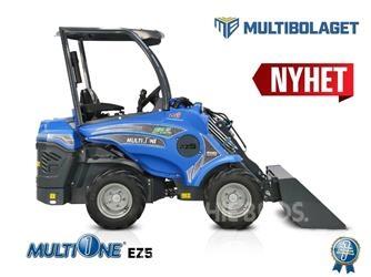 Multione EZ5 滑移轉向裝載機
