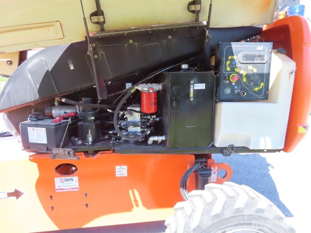 JLG 660 SJ 伸縮臂高空作業車