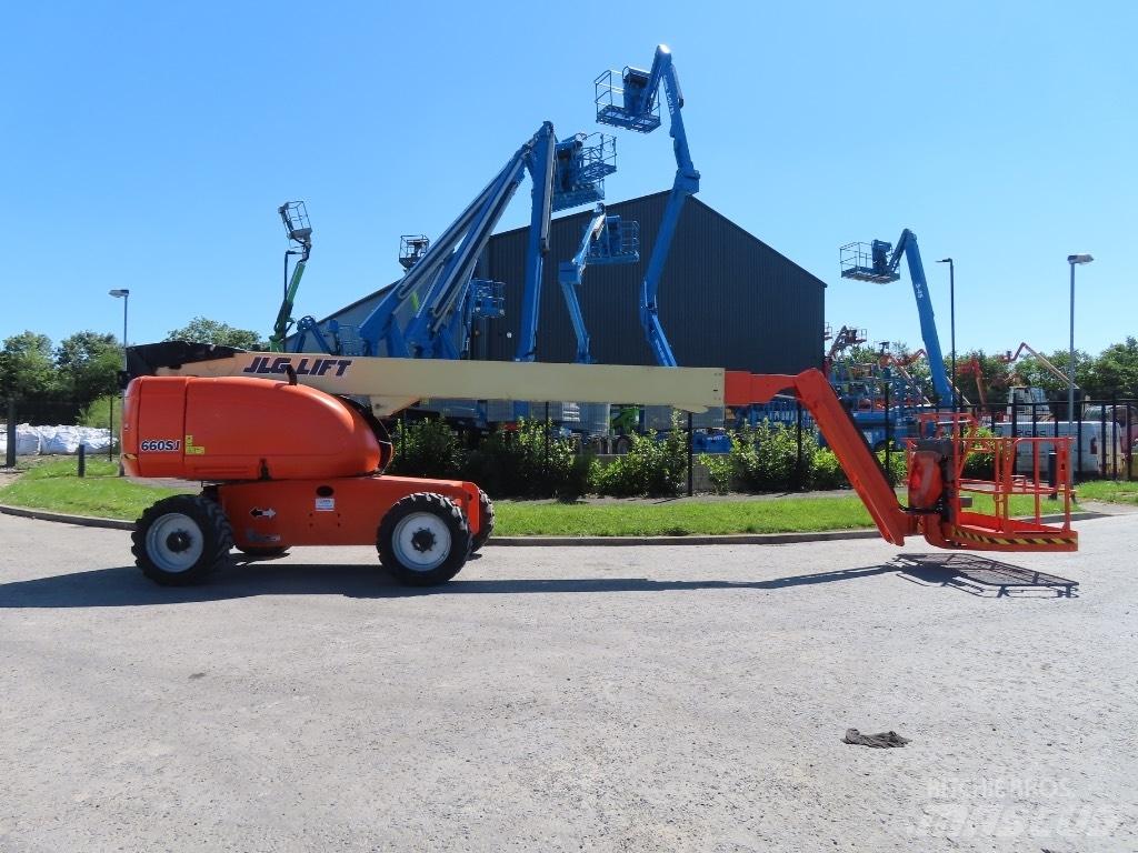JLG 660 SJ 伸縮臂高空作業車