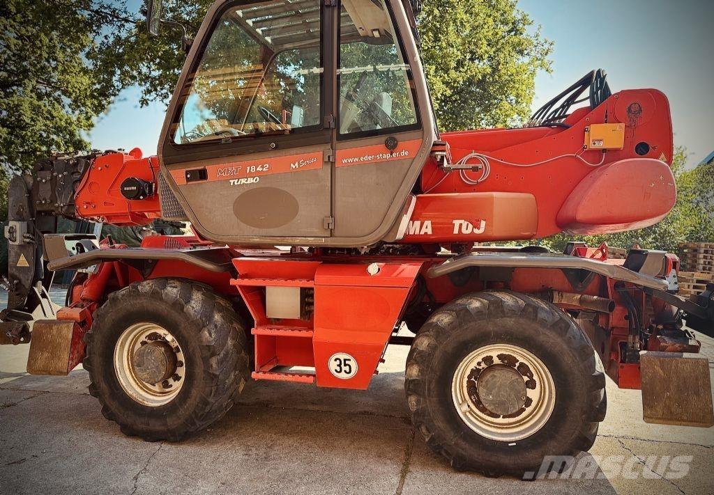 Manitou MRT1842 伸縮臂操作車