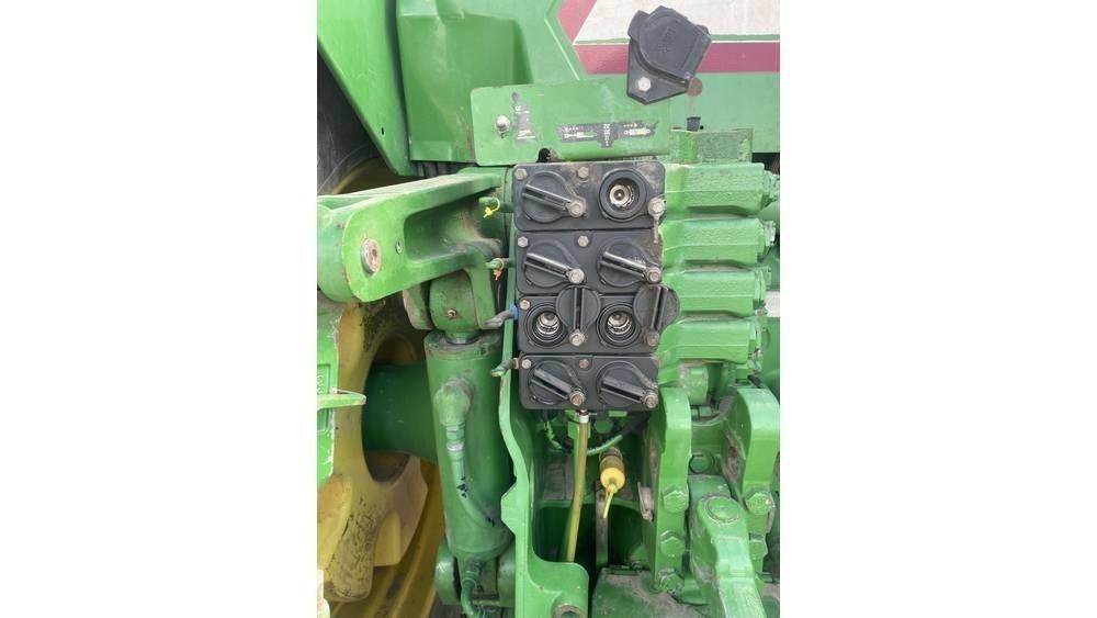 John Deere 8410 曳引機