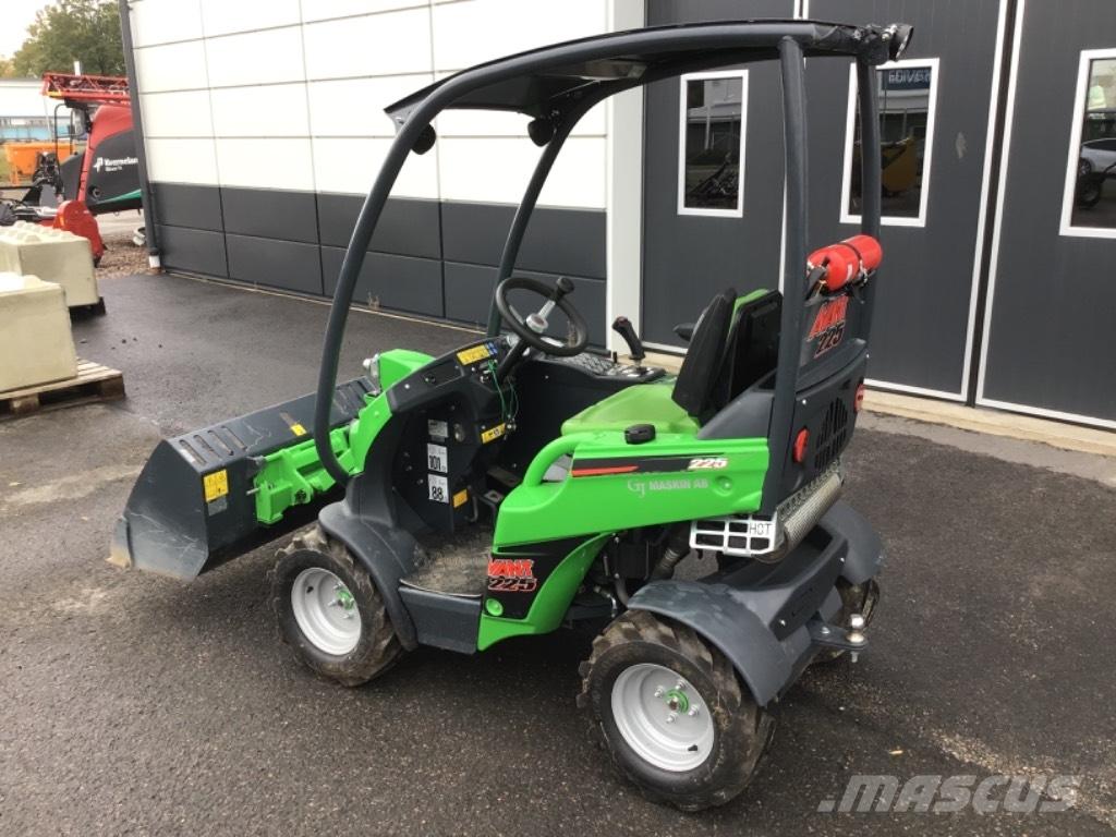 Avant 225 多功能裝載機