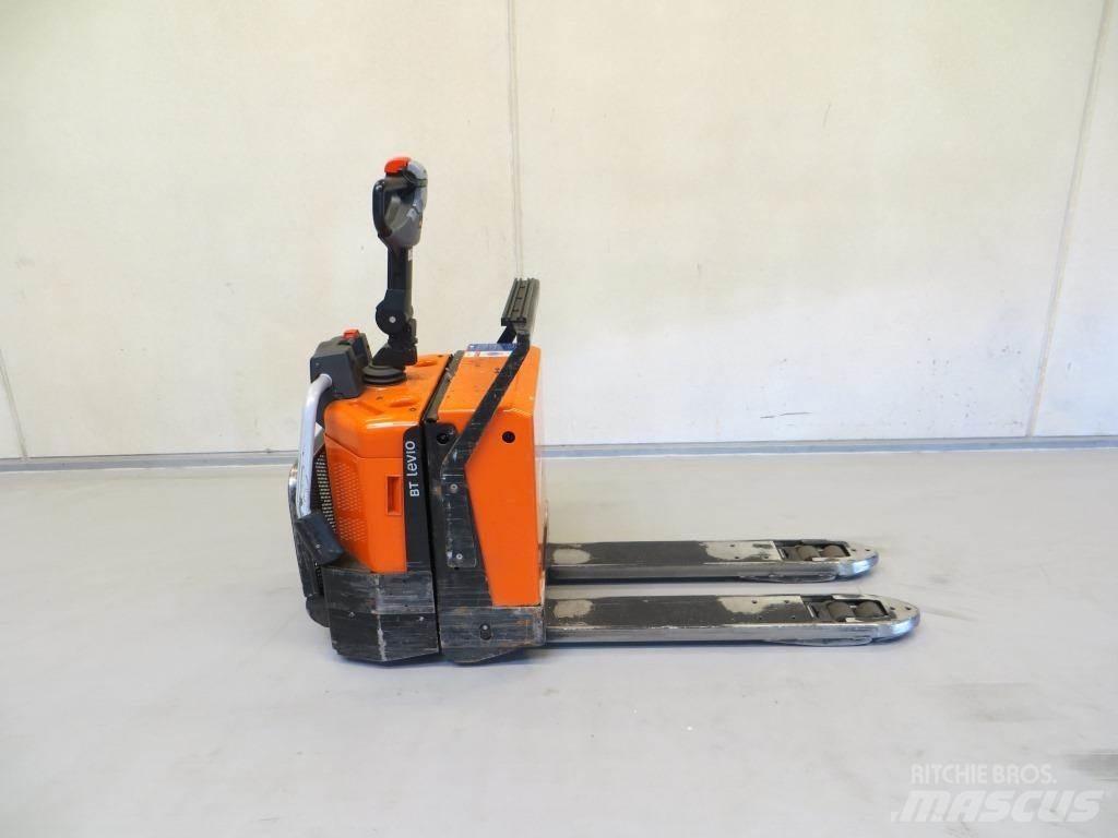 BT LPE200/8 平台型低架升降機