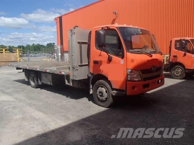 Hino 195 平板式/側卸式卡車