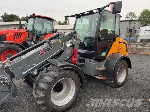 GiANT V 761 T 農業用伸縮臂裝載機