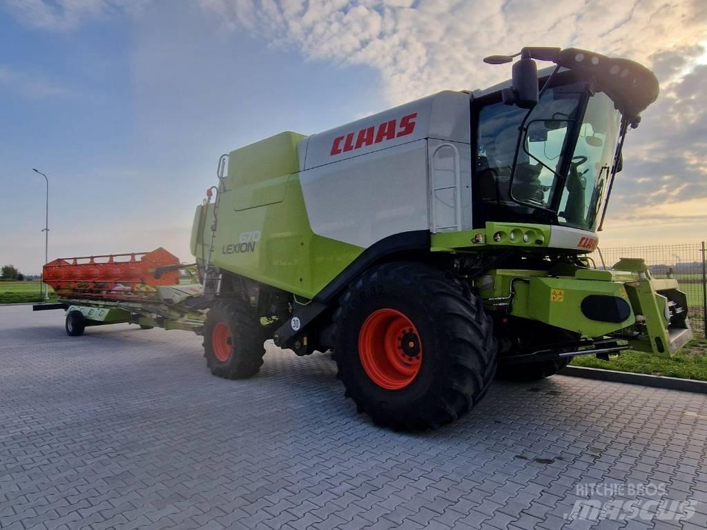 CLAAS Lexion 670 聯合收穫機