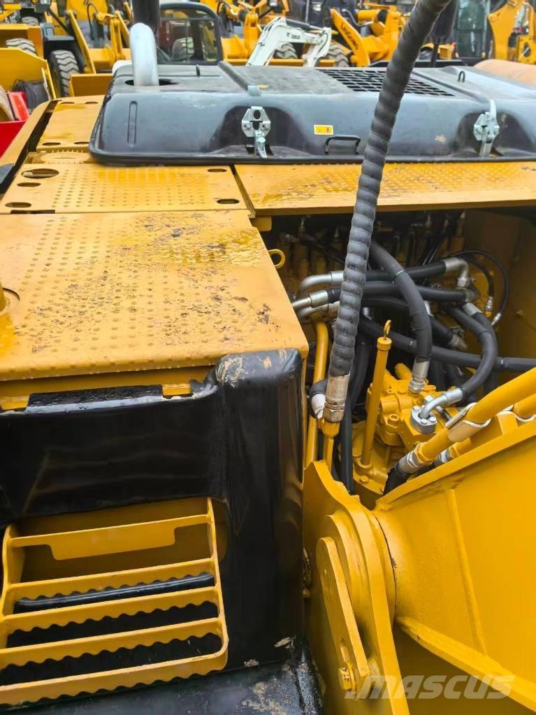 CAT 320D2 履帶式 挖土機/掘鑿機/挖掘機