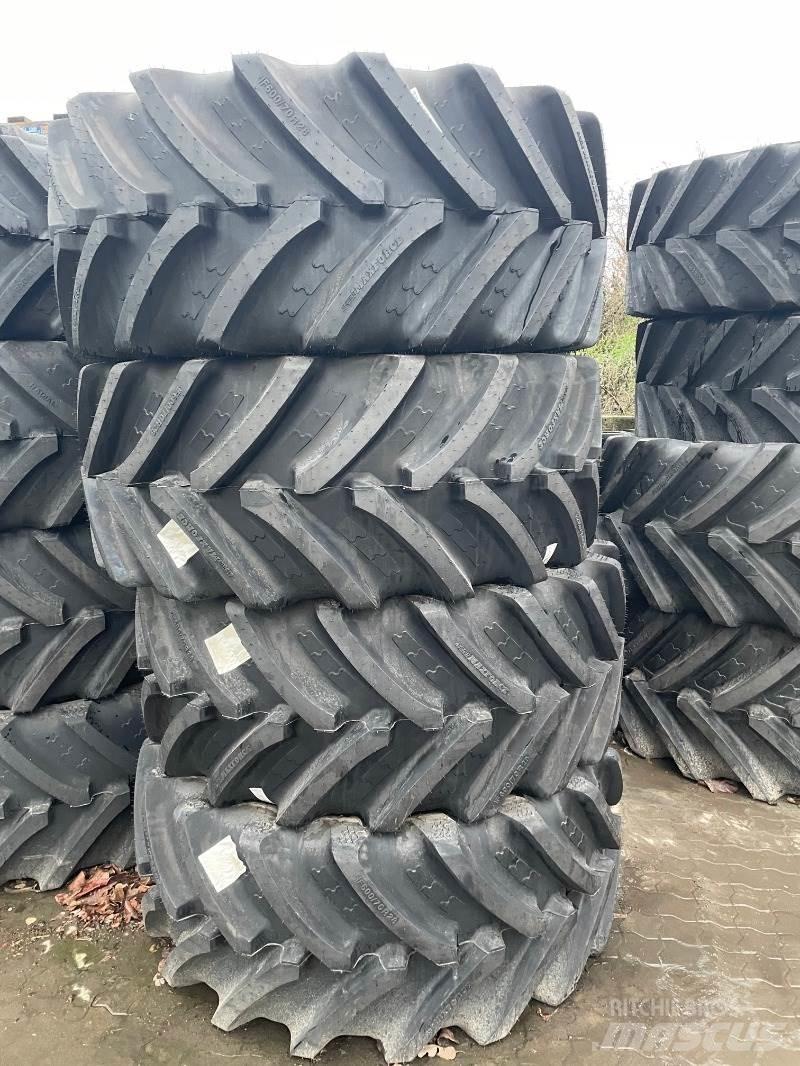BKT IF 600/70R28 輪胎、車輪和輪圈
