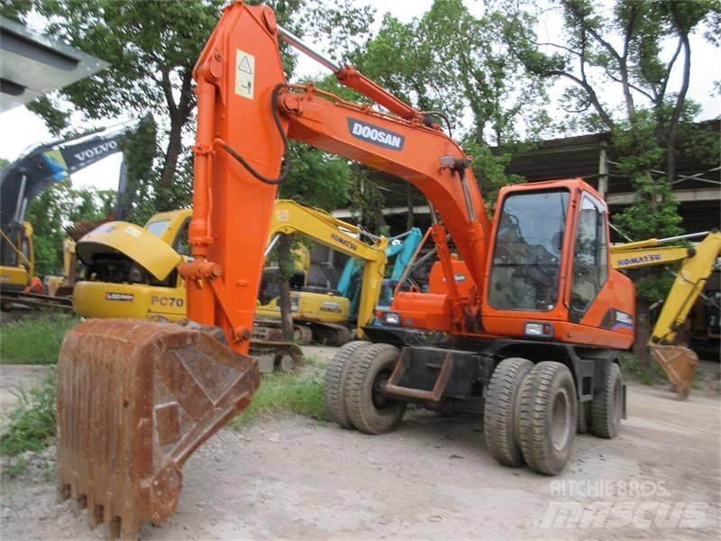 Doosan DH150W-7 旋轉式挖土機/掘鑿機/挖掘機