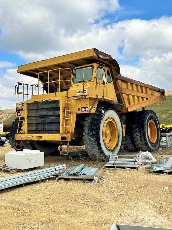 CAT 777 B 側卸礦車