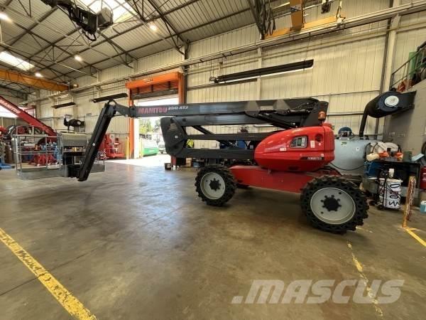 Manitou 200ATJ 曲臂高空作業車
