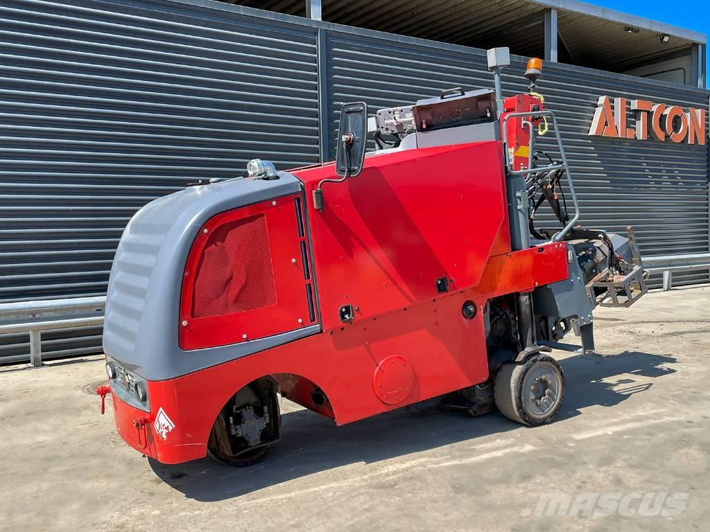 Wirtgen W 50 DC 瀝青冷銑刨機/銑床