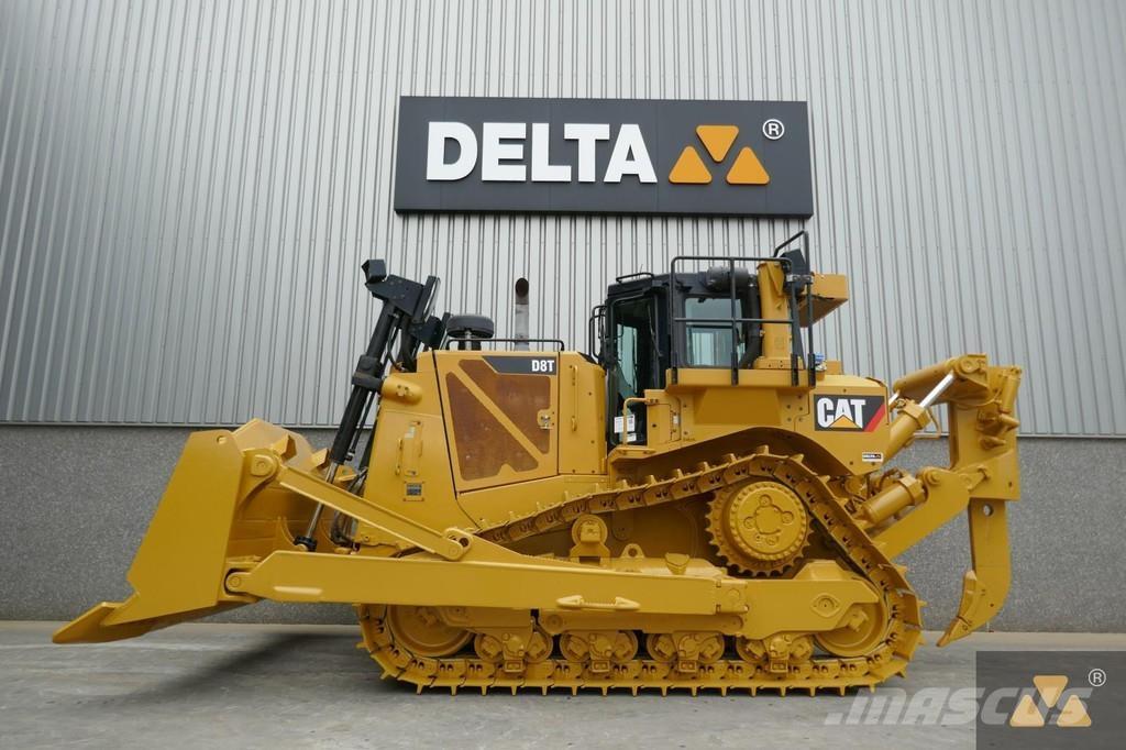 CAT D8T 履帶推土機