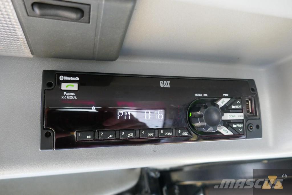 CAT D8T 履帶推土機