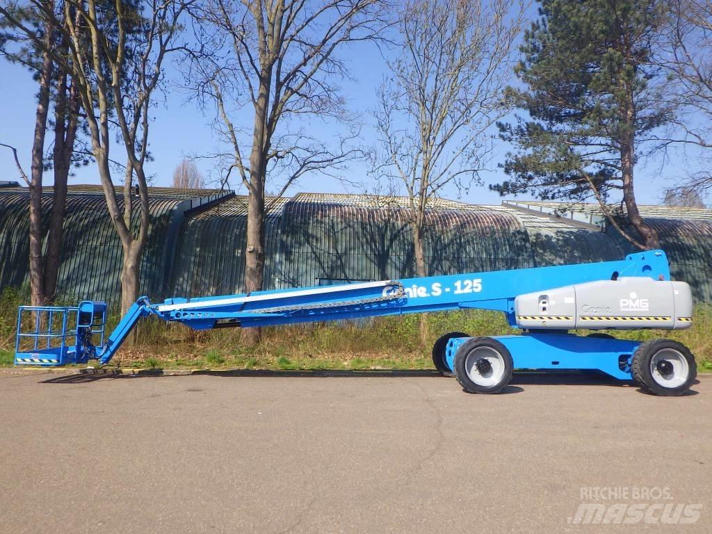 Genie S125 伸縮臂高空作業車